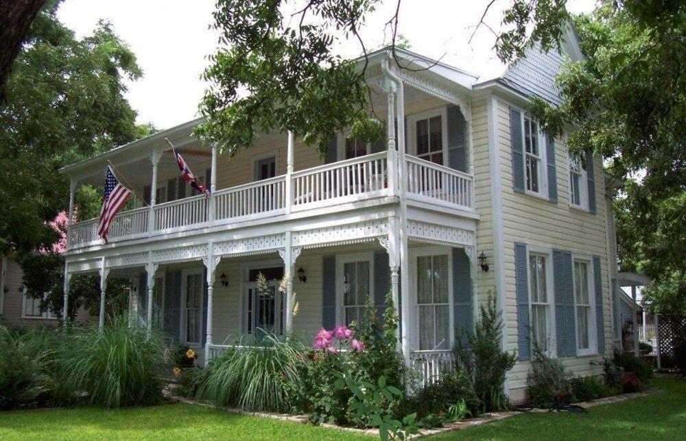 Carriage House Fredericksburg Exterior photo